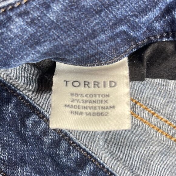 TORRID Denim shorts Sz 20R - Picture 7 of 8